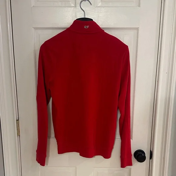 Vineyard Vines Youth XL (16) or Men’s small 1/4 Zip pullover in red. Worn 1x - Picture 3 of 4